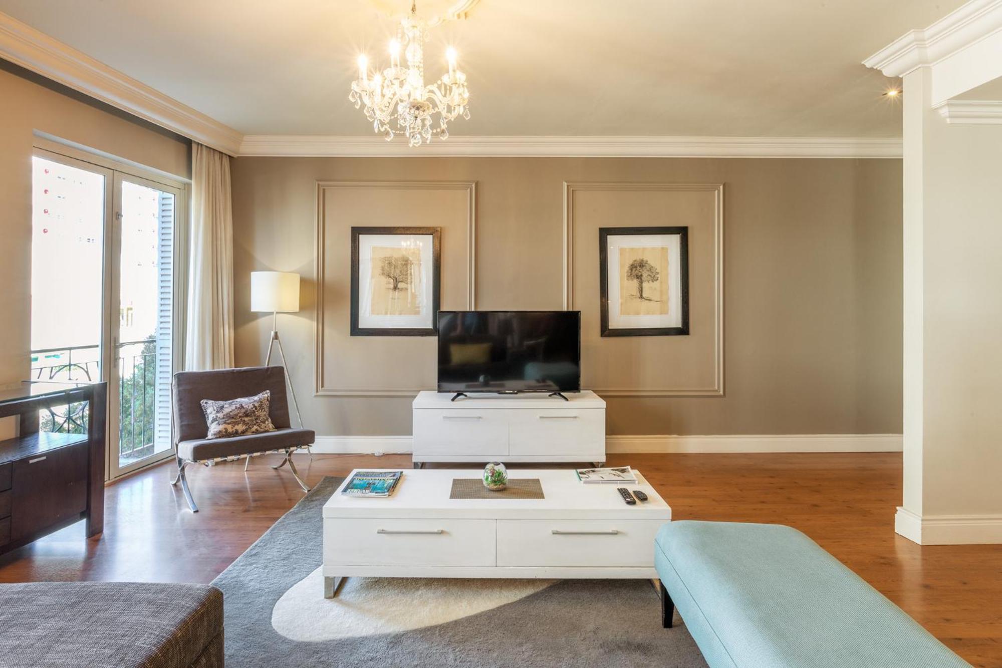 Cape Royale Luxury By Nivar Cape Town Exterior photo