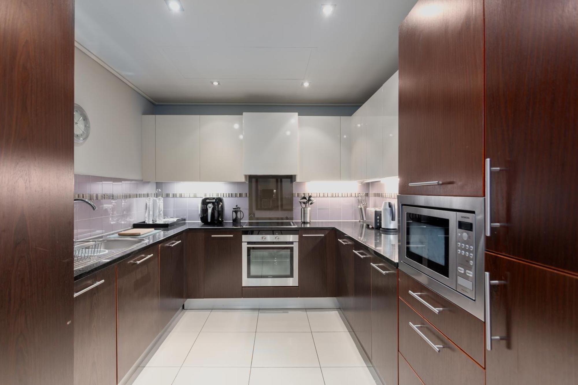 Cape Royale Luxury By Nivar Cape Town Exterior photo