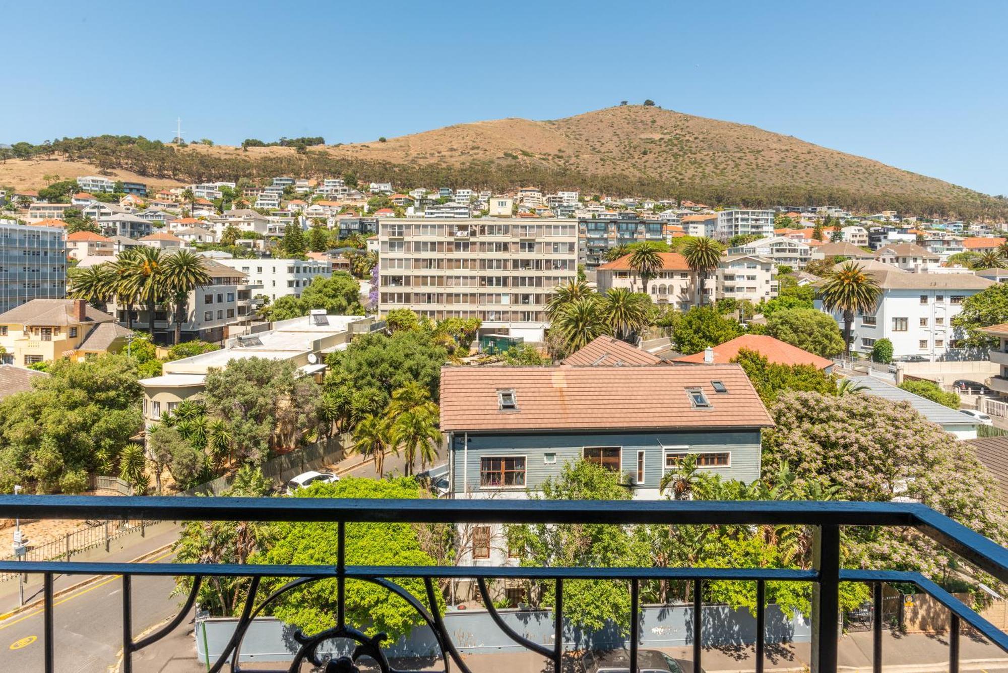 Cape Royale Luxury By Nivar Cape Town Exterior photo
